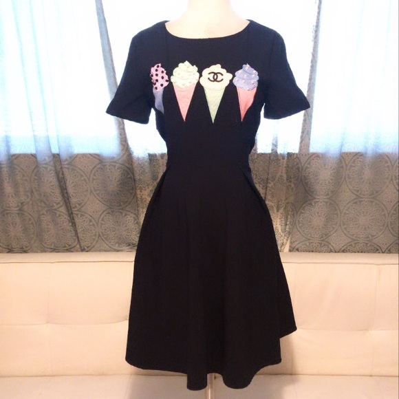 Dresses & Skirts - Cute! Midi Dress w/Icecream🍦 Embroiderey